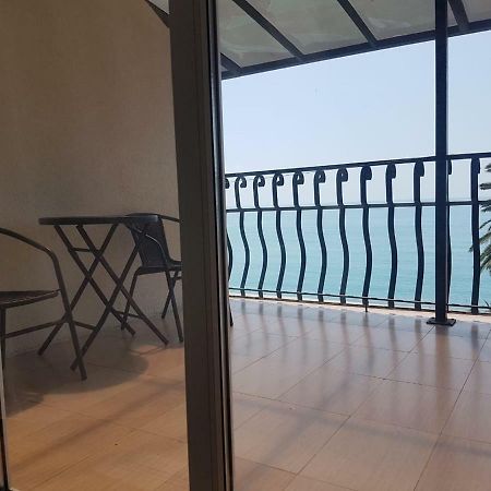 Lazurniy Bereg Gagra Exterior foto