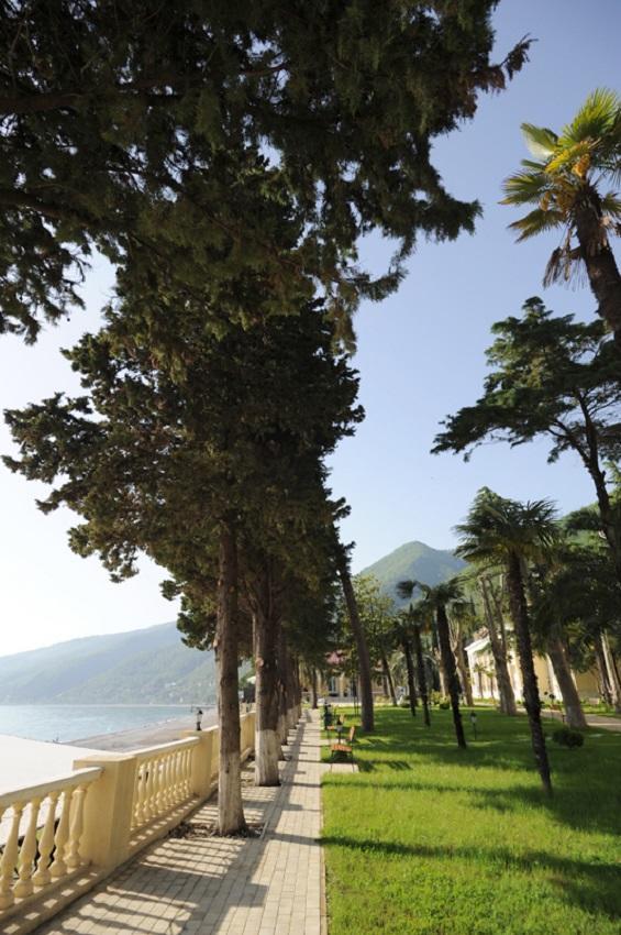 Lazurniy Bereg Gagra Exterior foto