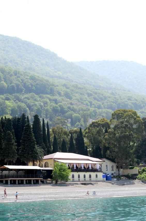 Lazurniy Bereg Gagra Exterior foto