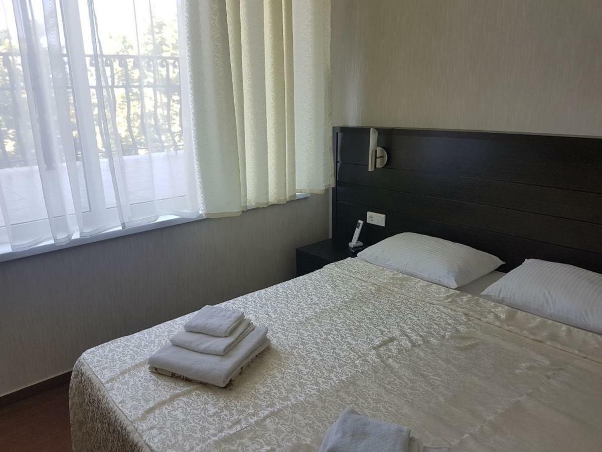 Lazurniy Bereg Gagra Exterior foto